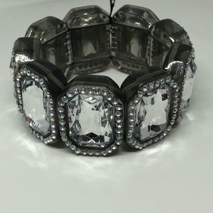 Betsey Johnson Jewelry - Betsey Johnson Stretch Bracelet Betsey Johnson Jewelry - Betsey Johnson Stretch Bracelet